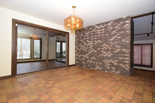 531 Ridgemoor Dr, Willowbrook, IL 60527 photo 7