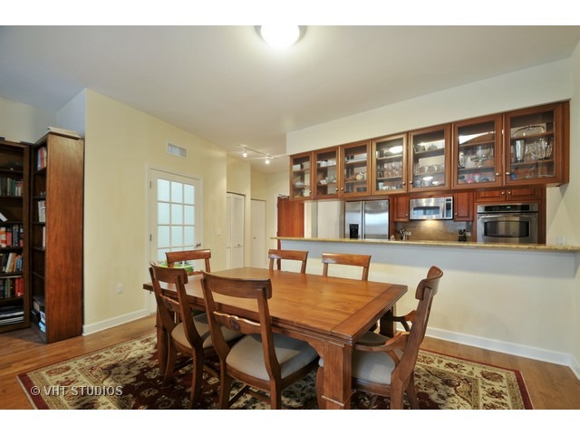 233 E 13th St #403, Chicago, IL 60605 photo 6
