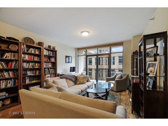 233 E 13th St #403, Chicago, IL 60605 photo 3