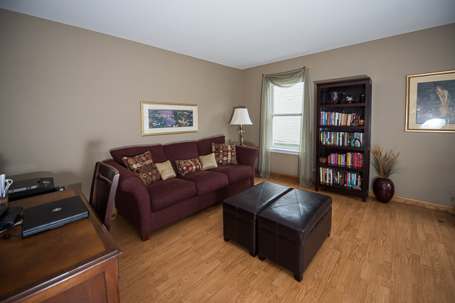 994 Longford Rd, Bartlett, IL 60103 photo 3