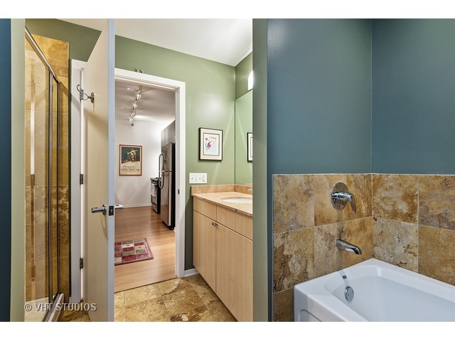 125 S Green St #902A, Chicago, IL 60607 photo 8