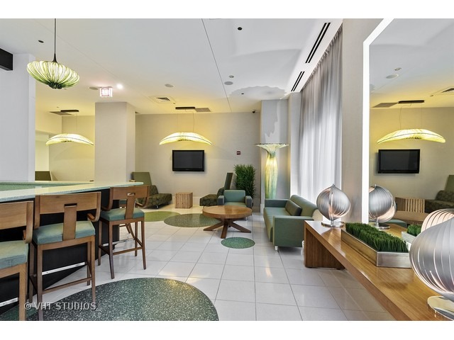 125 S Green St #902A, Chicago, IL 60607 photo 2