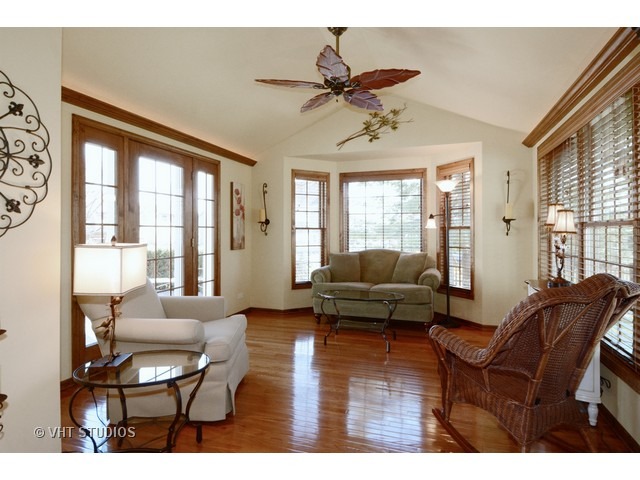 396 Glen Echo Rd, Naperville, IL 60565 photo 8