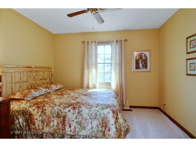 396 Glen Echo Rd, Naperville, IL 60565 photo 15