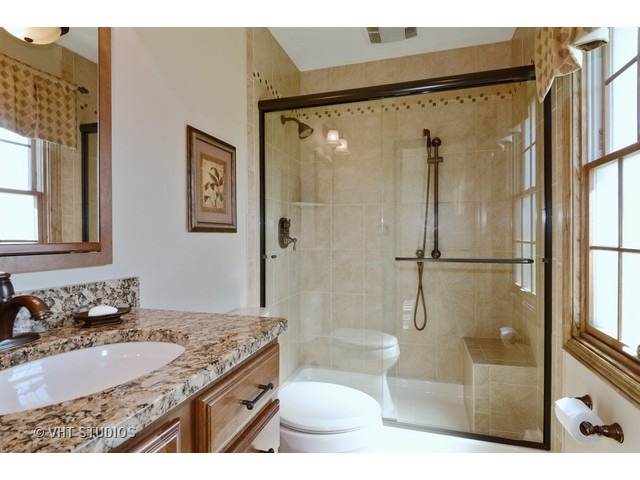396 Glen Echo Rd, Naperville, IL 60565 photo 13