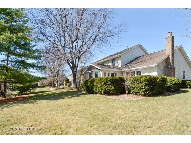 396 Glen Echo Rd, Naperville, IL 60565 photo 24