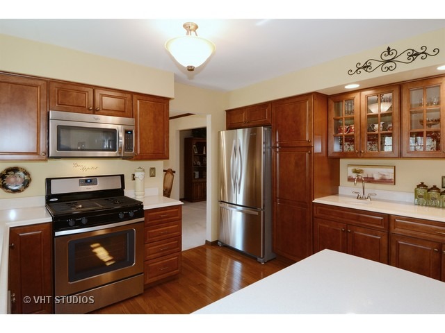 396 Glen Echo Rd, Naperville, IL 60565 photo 9