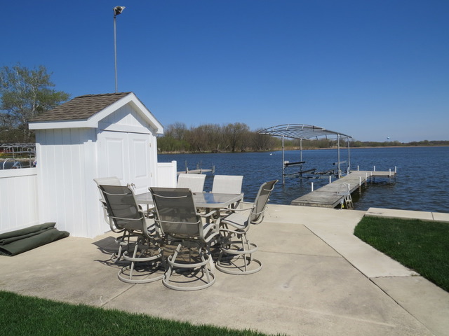 5108 N Leeside St, Mchenry, IL 60050 photo 4
