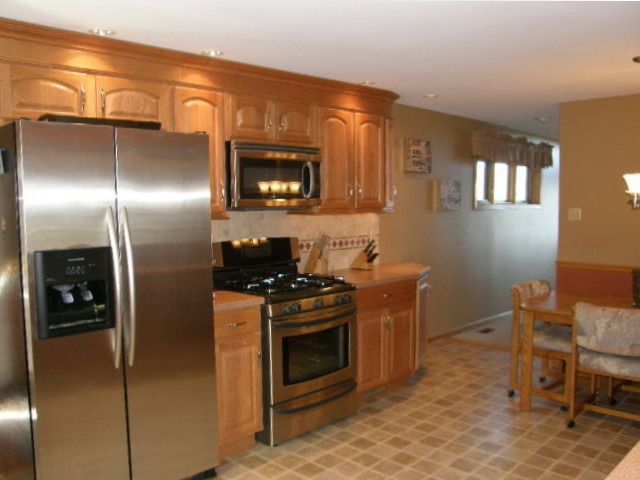 5108 N Leeside St, Mchenry, IL 60050 photo 15