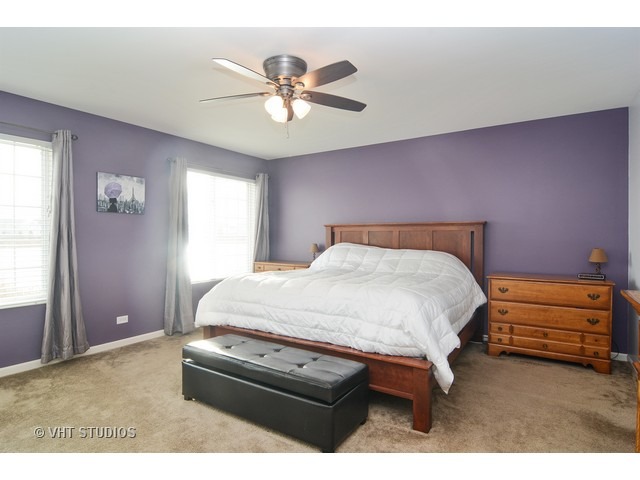1275 Viola Ln, Round Lake, IL 60073 photo 8