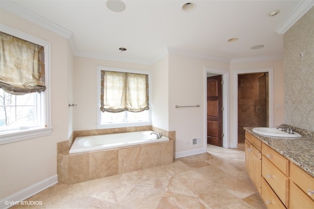 2125 Telegraph Rd, Bannockburn, IL 60015 photo 11