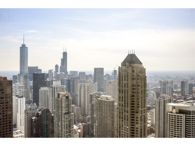 175 E Delaware Pl #6609, Chicago, IL 60611 photo 10