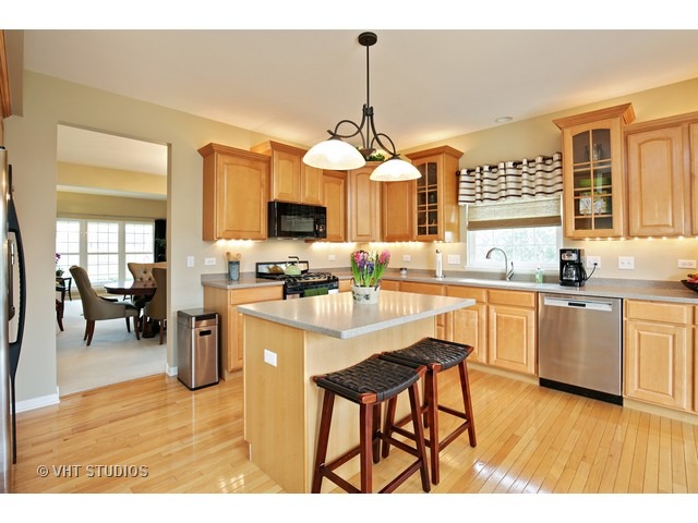 3631 White Deer Dr, Algonquin, IL 60102 photo 7