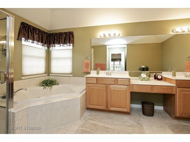 3631 White Deer Dr, Algonquin, IL 60102 photo 17