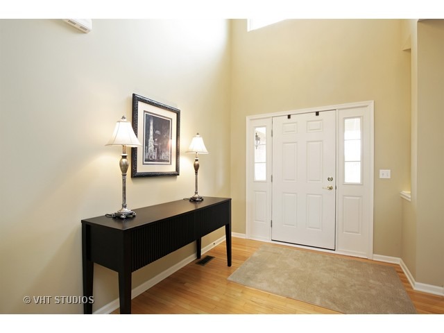 3631 White Deer Dr, Algonquin, IL 60102 photo 2