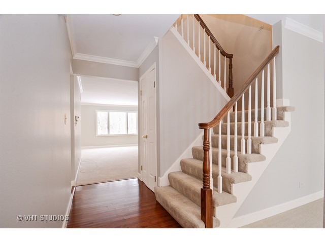 2098 Timber Ln, Wheaton, IL 60189 photo 14
