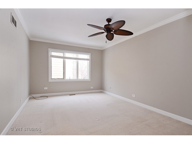 2098 Timber Ln, Wheaton, IL 60189 photo 17