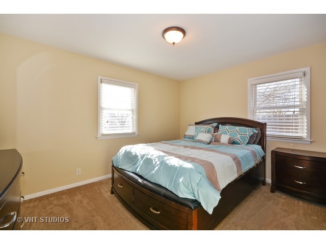 744 Orchard Ave, Aurora, IL 60506 photo 6