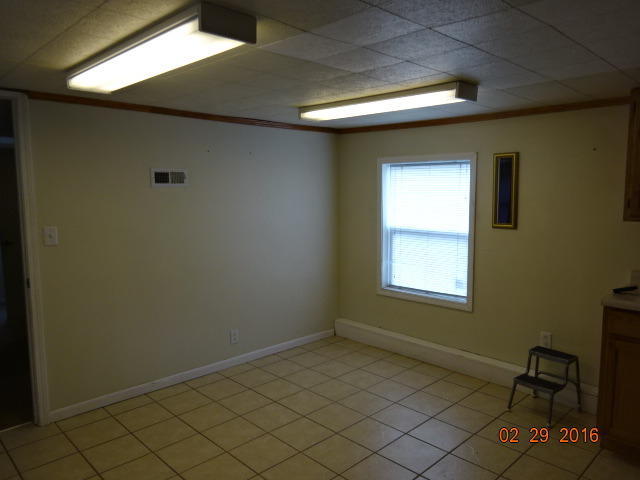 1301 Simms St, Aurora, IL 60505 photo 9