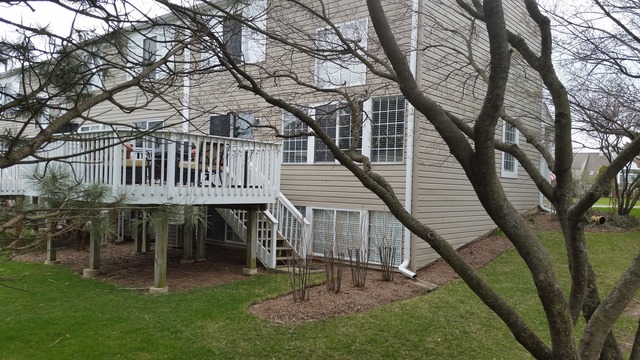 425 Spaulding Rd, Bartlett, IL 60103 photo 2