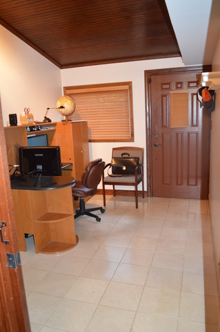 7235 Fair Elms Ave, Willowbrook, IL 60527 photo 10