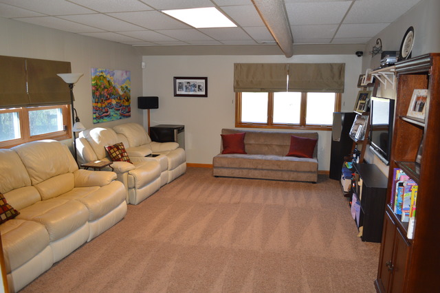 7235 Fair Elms Ave, Willowbrook, IL 60527 photo 8