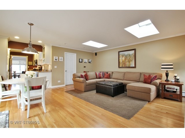 804 Rolling Pass, Glenview, IL 60025 photo 3