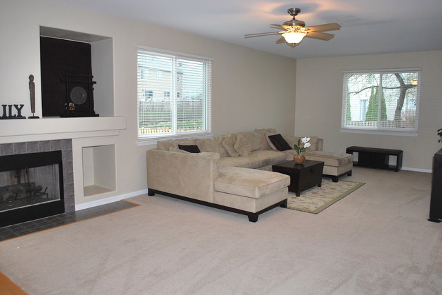 2235 Keating Dr, Aurora, IL 60503 photo 4