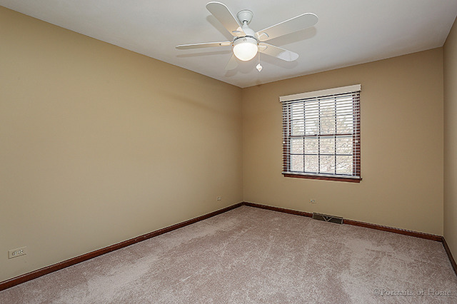 369 Bluegrass Dr, Wheaton, IL 60189 photo 20
