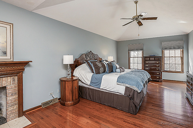 369 Bluegrass Dr, Wheaton, IL 60189 photo 14