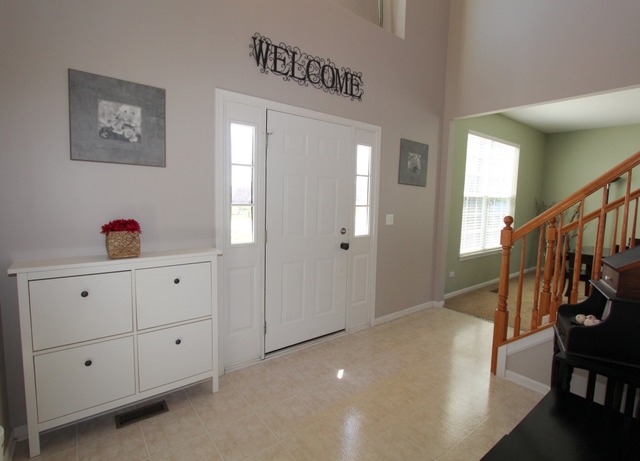 906 Limerick Ln, Mchenry, IL 60050 photo 2