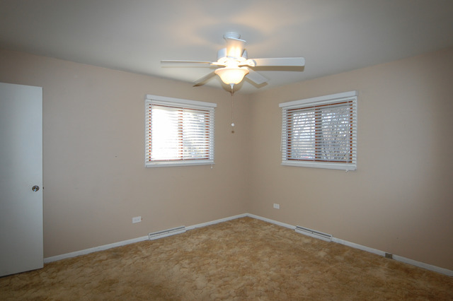 180 Maureen Dr, Elgin, IL 60123 photo 9