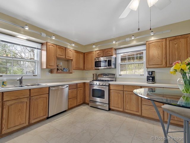 608 Aurora Way, Wheaton, IL 60187 photo 6