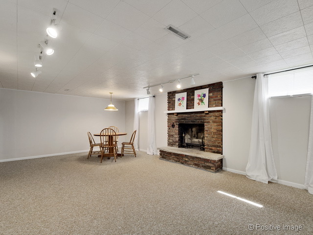 608 Aurora Way, Wheaton, IL 60187 photo 14