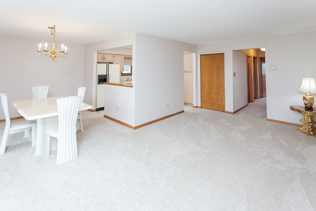 7535 Sheridan Dr #2-3A, Willowbrook, IL 60527 photo 2