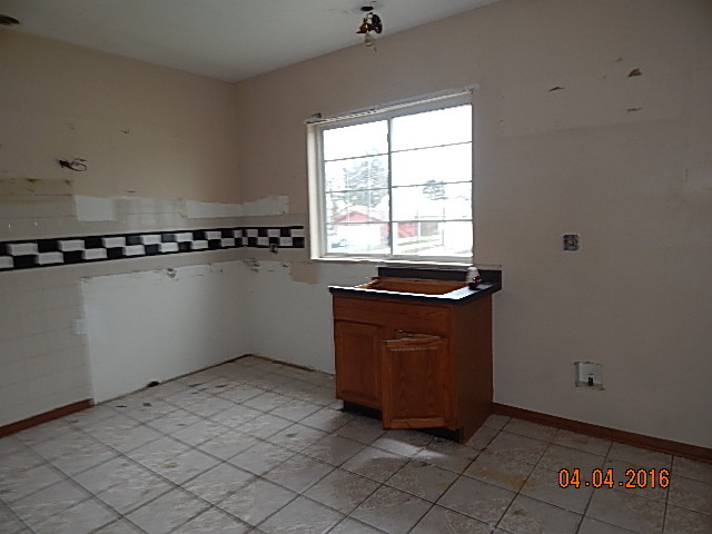 629 E 158th St, Harvey, IL 60426 photo 12