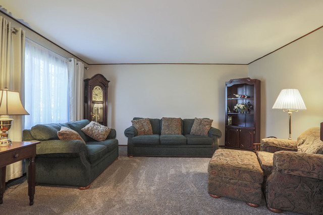 1426 E Lowden Ave, Wheaton, IL 60189 photo 3