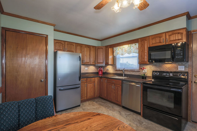 1426 E Lowden Ave, Wheaton, IL 60189 photo 6