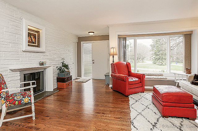 1220 E Willow Ave, Wheaton, IL 60187 photo 2