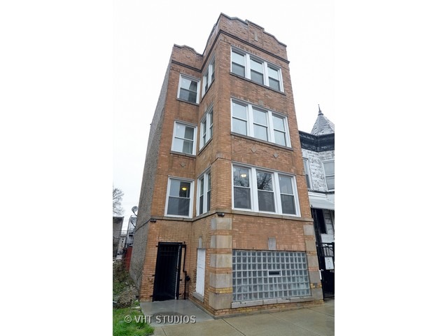3852 W Grenshaw St, Chicago, IL 60624 photo 1