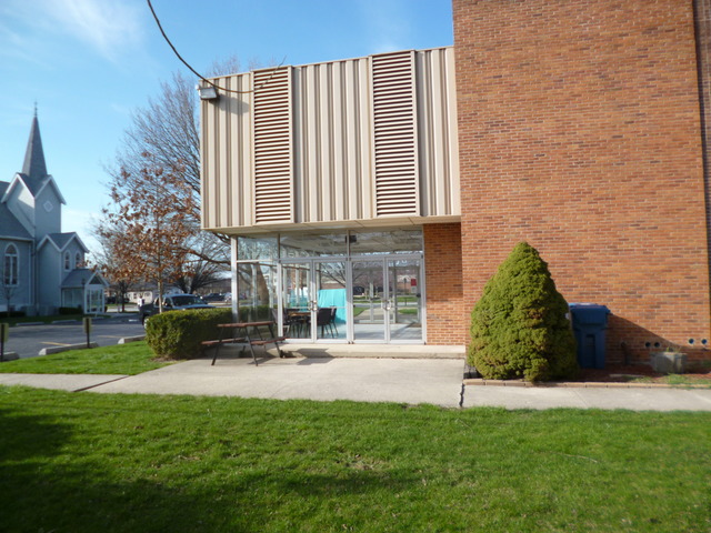 12 W 34th Pl, Steger, IL 60475 photo 2