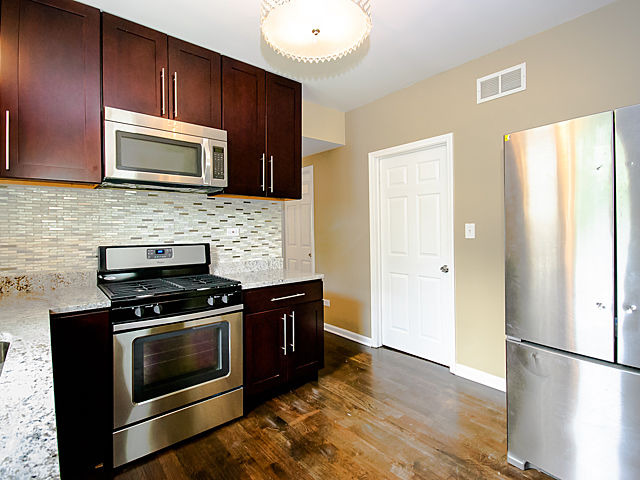 2101 E 93rd St, Chicago, IL 60617 photo 6