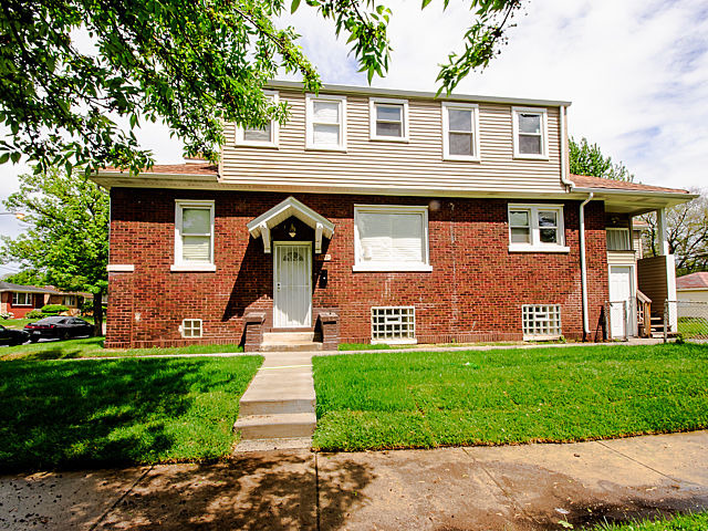 2101 E 93rd St, Chicago, IL 60617 photo 1