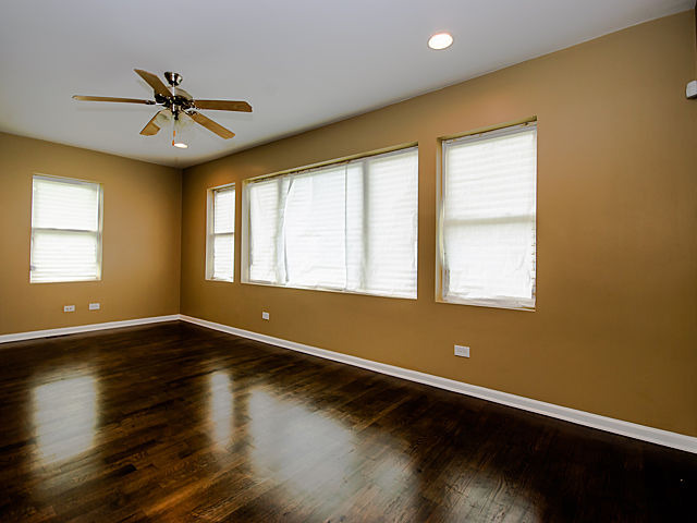 2101 E 93rd St, Chicago, IL 60617 photo 3