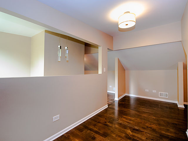 2101 E 93rd St, Chicago, IL 60617 photo 9