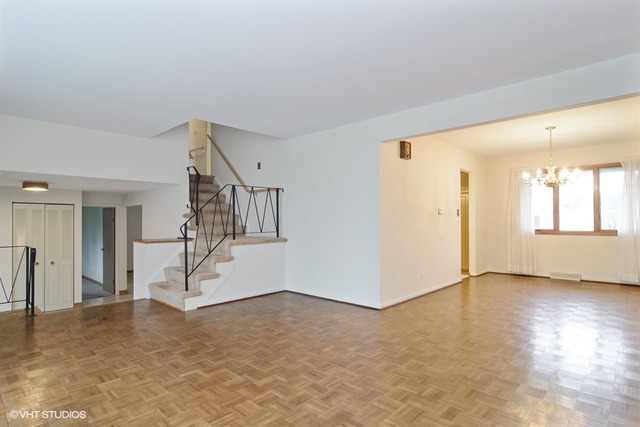 906 E Patten Dr, Palatine, IL 60074 photo 4