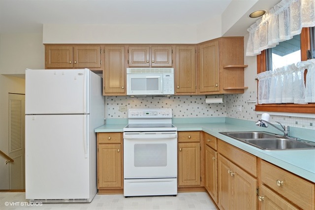 906 E Patten Dr, Palatine, IL 60074 photo 5