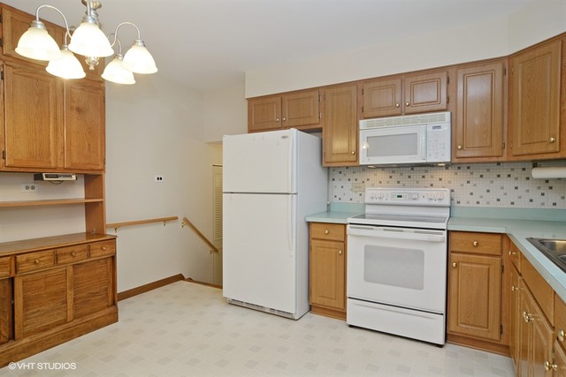 906 E Patten Dr, Palatine, IL 60074 photo 7