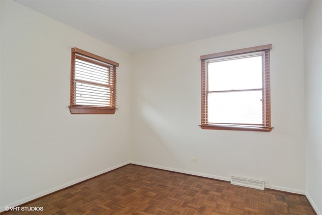 906 E Patten Dr, Palatine, IL 60074 photo 12