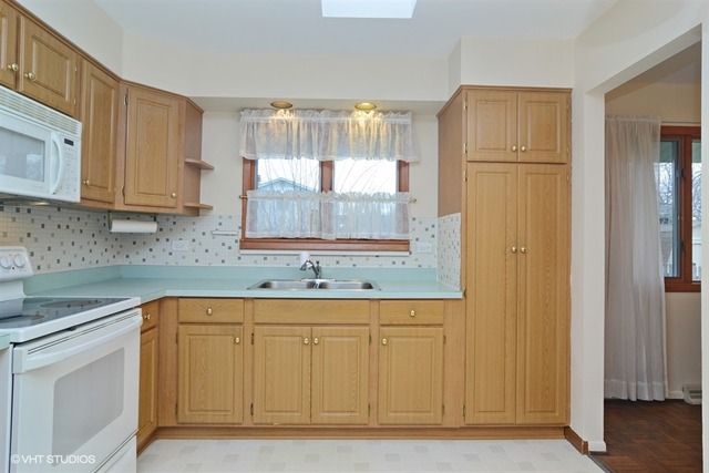 906 E Patten Dr, Palatine, IL 60074 photo 6